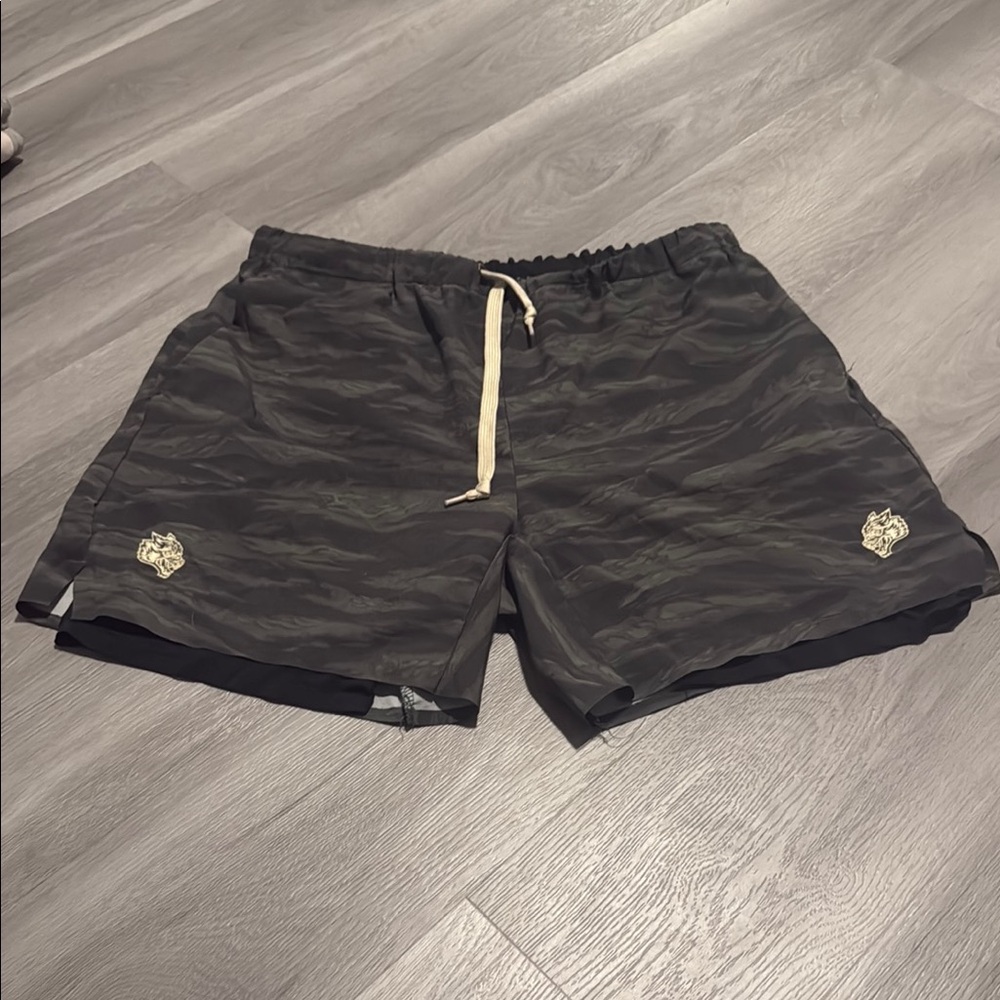 Darcsport Men’s Camo Shorts